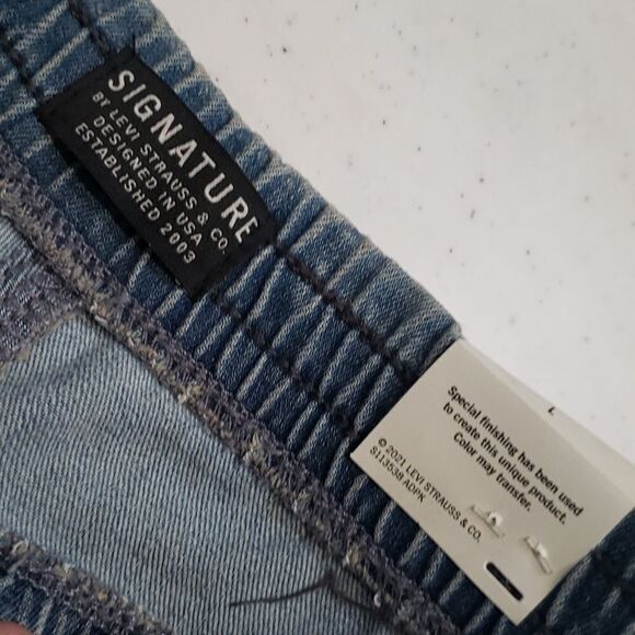 NWT Boys Signature Levi's GOLD Pull-On Shorts Sz L - Picture 4 of 8